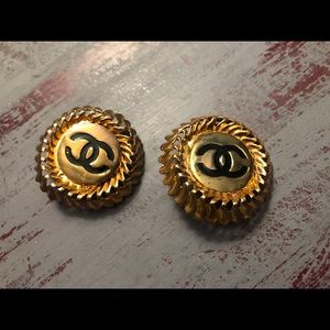 Chanel clip on earrings